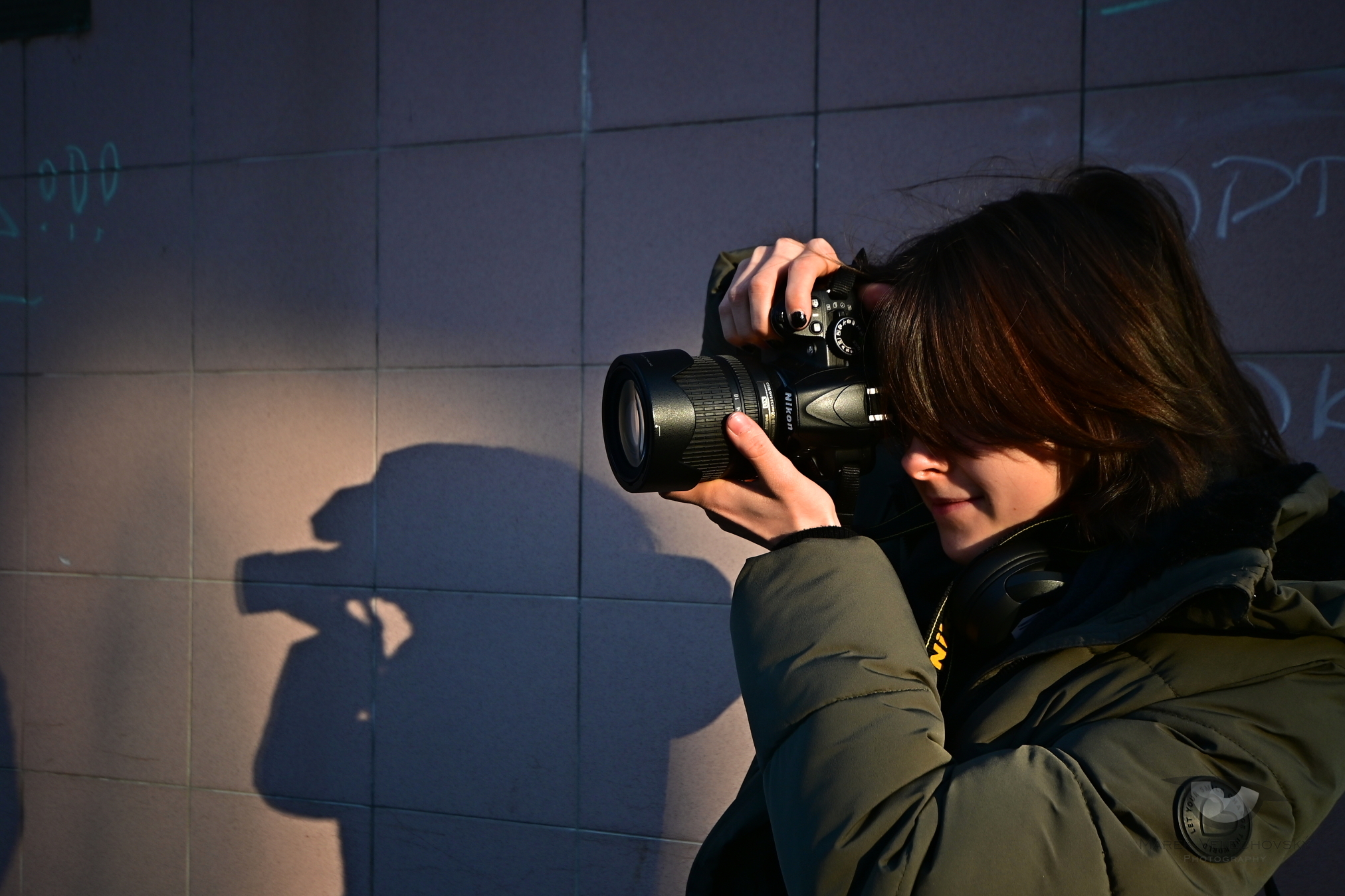 CWAK fotil ve městě